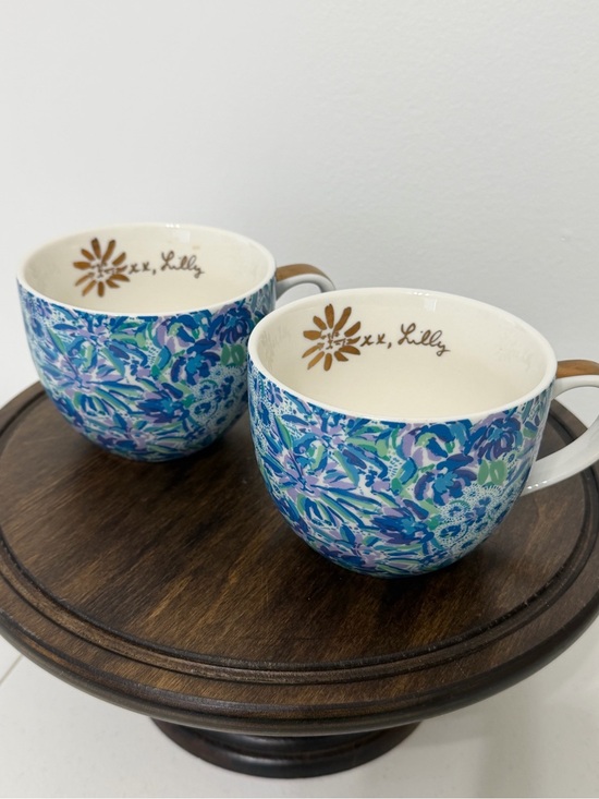 Lilly Pulitzer Other - Lilly Pulitzer Ceramic Mug Set of 2 Blue Purple Floral Gold Handle xx Lilly